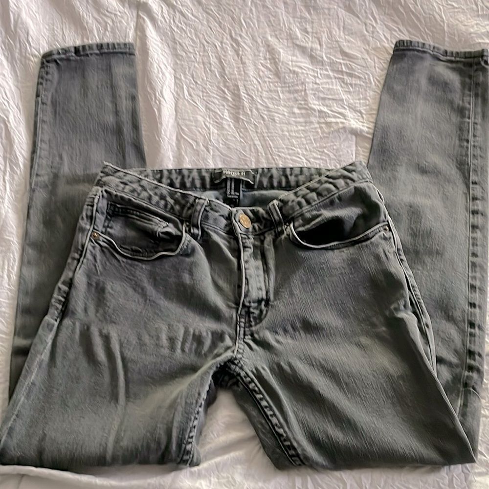 Forever 21 Men's Skinny Jeans Gray Wash Clean Look Size 30